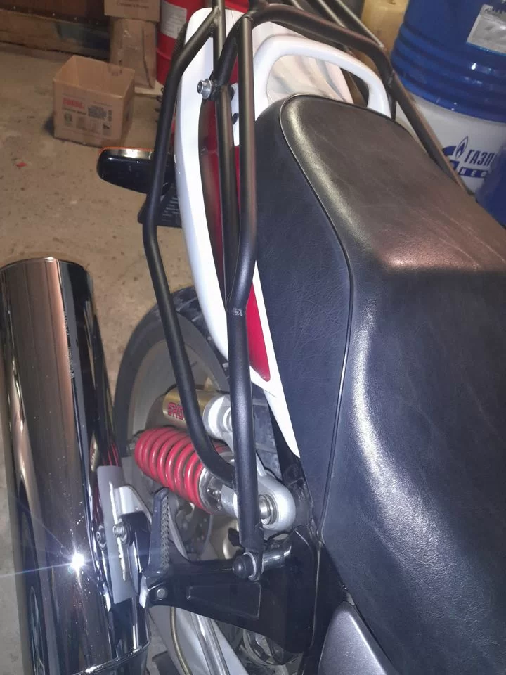 Багажник для Honda CB1300 SC40